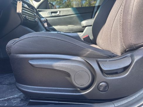 Used 2019 Kia Optima LX image 22