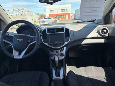 Used 2017 Chevrolet Sonic LT FWD image 9