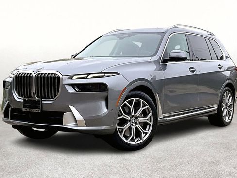 Used 2024 BMW X7 xDrive40i AWD/4WD image 16