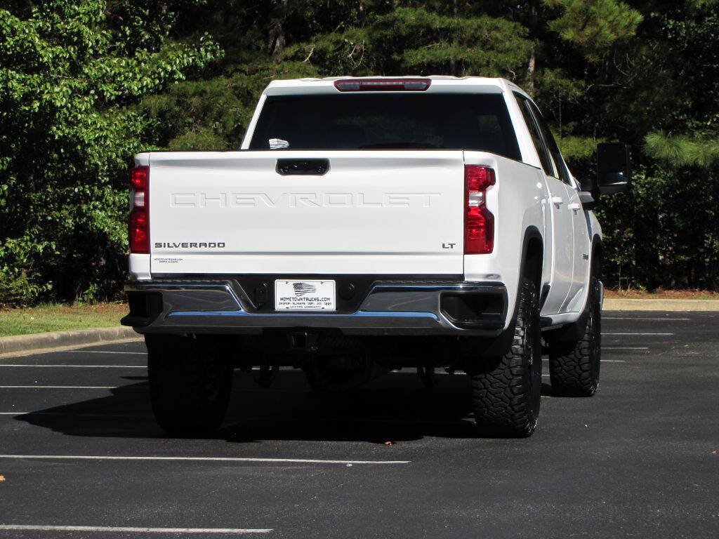 Used 2024 Chevrolet Silverado 2500 LT AWD/4WD image 10