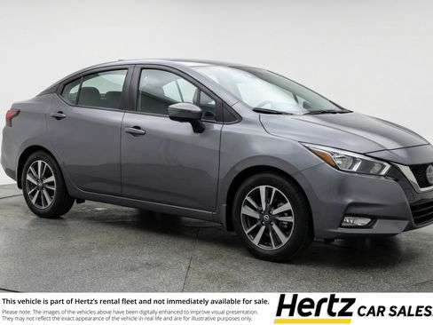 Used 2025 Nissan Versa SV image 1