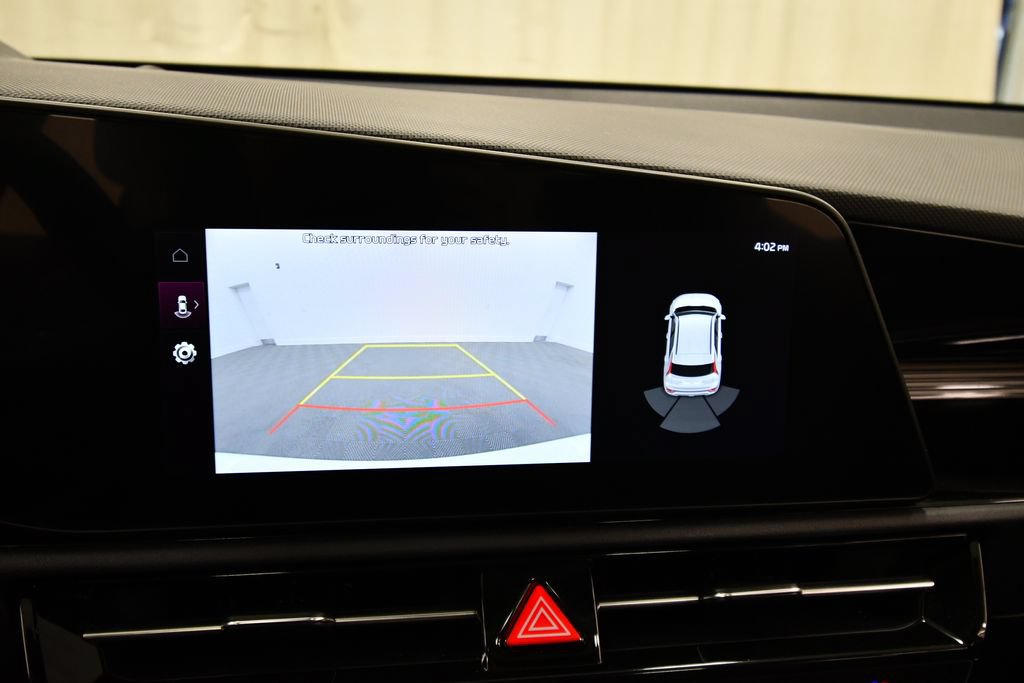 Certified 2025 Kia Niro EX Touring FWD image 26