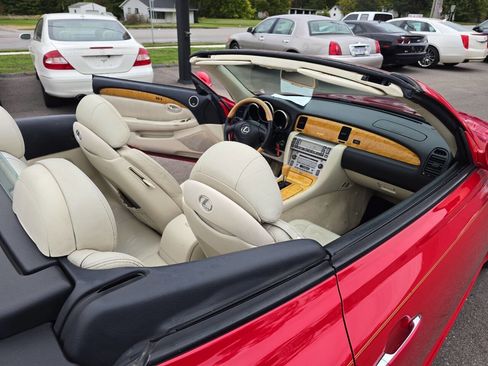 Used 2002 Lexus SC 430 Convertible image 26