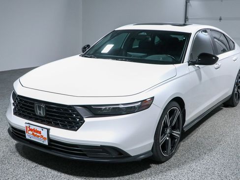 Used 2024 Honda Accord Sport image 30