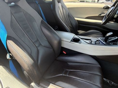 Used 2016 BMW i8 AWD/4WD image 10