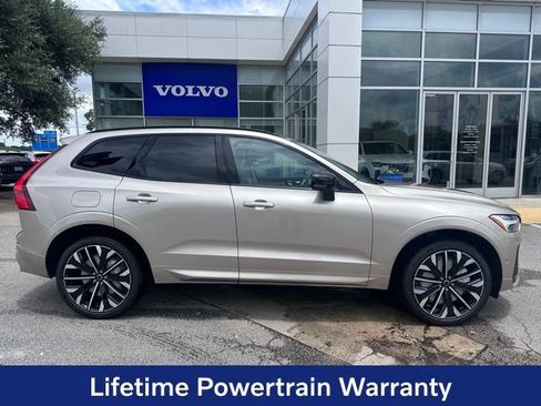 Certified 2026 Volvo XC60 T8 Ultra w/ Climate Package AWD/4WD image 11