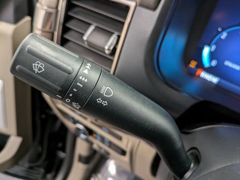 Used 2024 Ford F150 Platinum w/ Equipment Group 703A Plus image 17