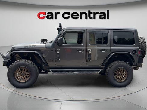 Used 2021 Jeep Wrangler Unlimited Sport AWD/4WD image 2