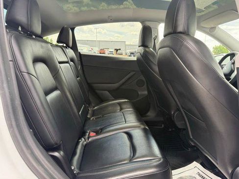 Used 2021 Tesla Model Y Long Range AWD/4WD image 4