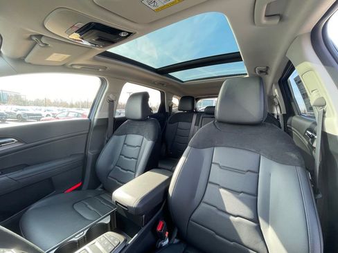 New 2026 Kia Sportage SX FWD image 3