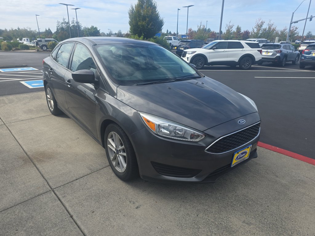 Used 2018 Ford Focus SE FWD image 6