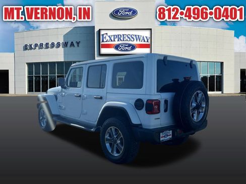 Used 2020 Jeep Wrangler Unlimited Sahara AWD/4WD image 8