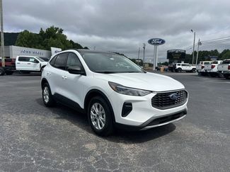 New 2025 Ford Escape Active video 3