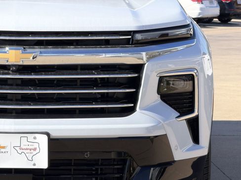 New 2026 Chevrolet Traverse High Country FWD image 8