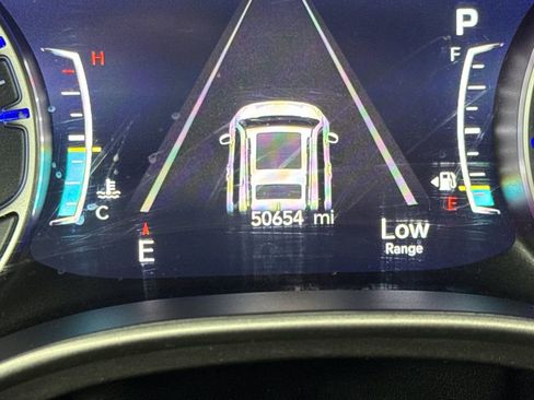 Used 2022 Chrysler Pacifica Touring-L FWD image 27