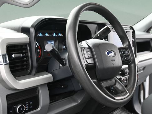 Used 2023 Ford F250 XL w/ 360-Degree Camera Package AWD/4WD image 12