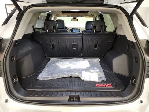 Used 2020 GMC Terrain SLT w/ Preferred Package AWD/4WD image 28