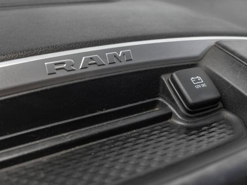 Used 2022 RAM 2500 Big Horn AWD/4WD image 30