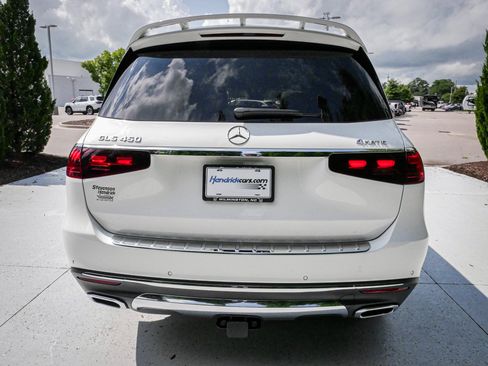 Used 2025 Mercedes-Benz GLS 450 4MATIC image 9