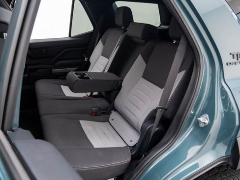 Used 2025 Toyota 4Runner TRD Off-Road Premium image 15