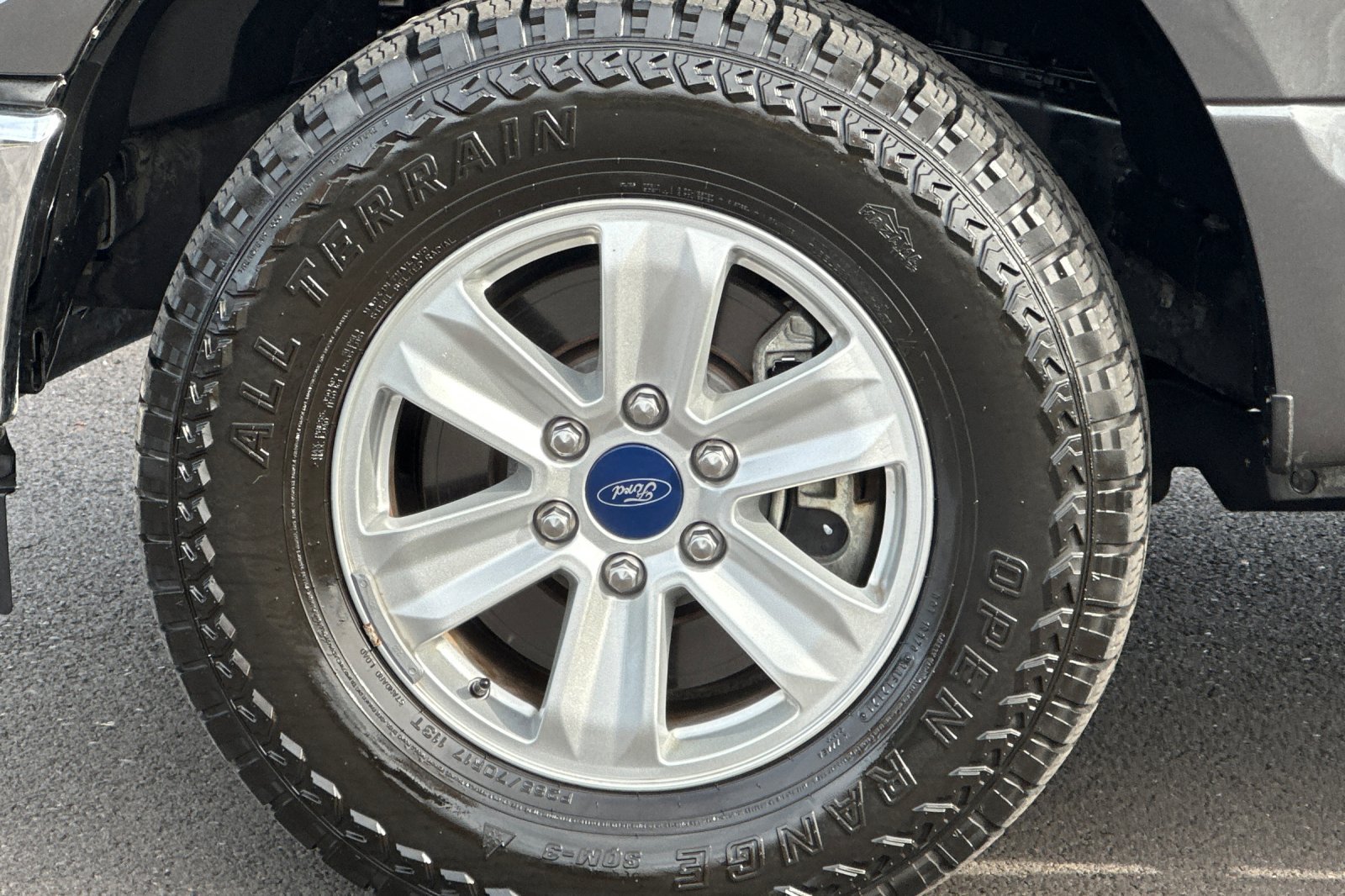 Used 2017 Ford F150 XL w/ Equipment Group 101A Mid AWD/4WD image 28