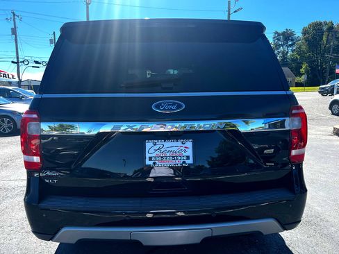 Used 2021 Ford Expedition XLT image 6