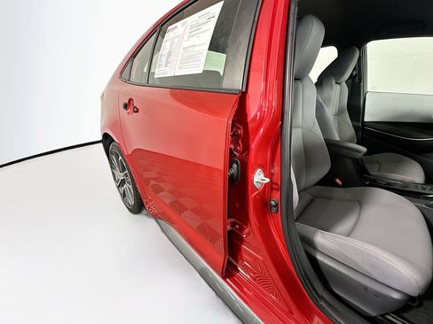 Used 2021 Toyota Corolla SE FWD image 27