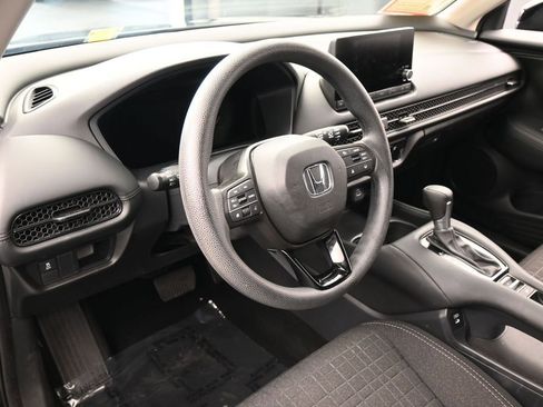 Used 2025 Honda HR-V LX image 10
