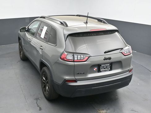 Used 2023 Jeep Cherokee Altitude Lux image 14