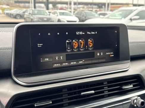 Used 2022 Kia Telluride LX image 18