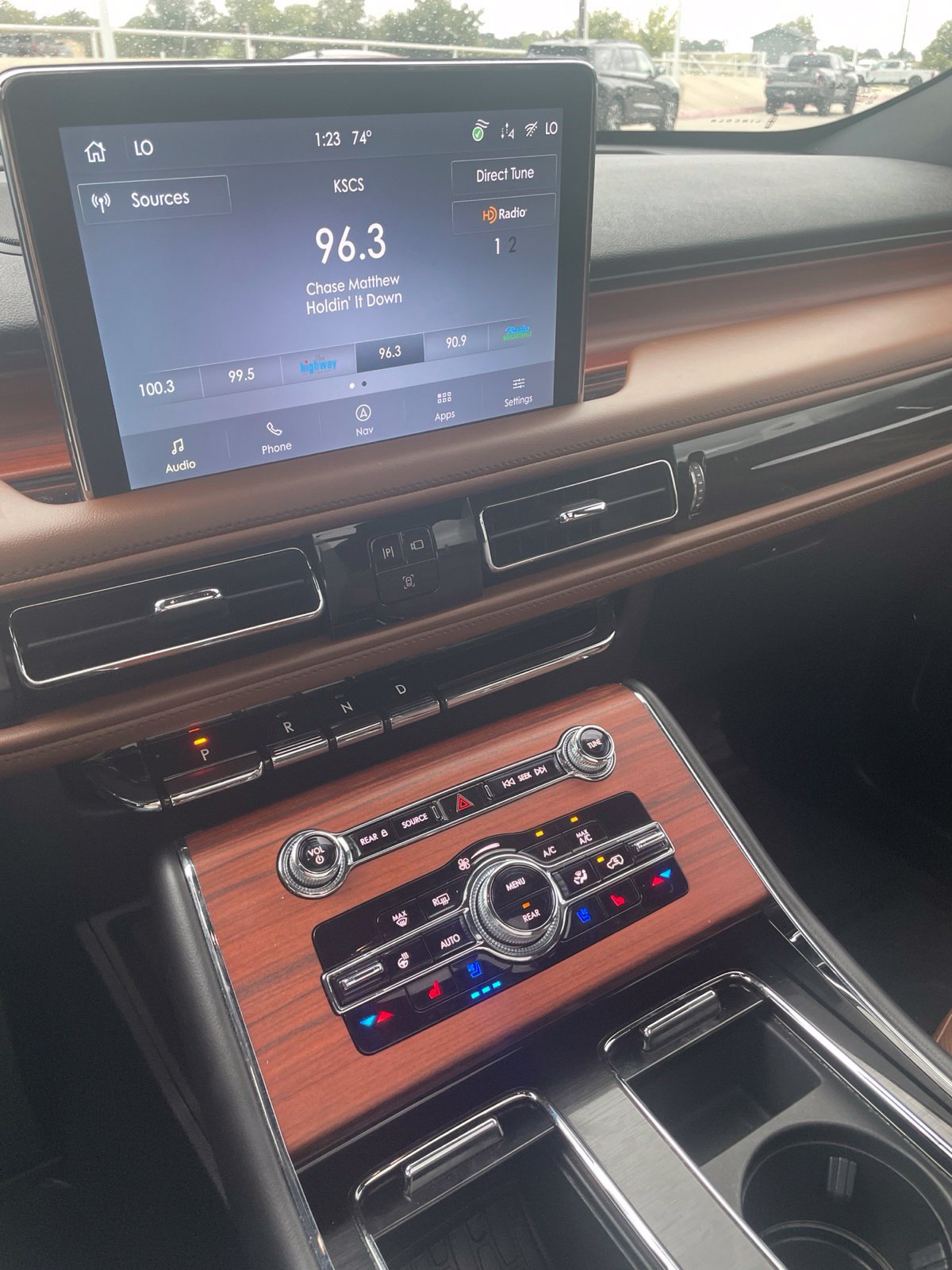 Used 2024 Lincoln Aviator Reserve w/ Equipment Group 201A RWD image 12
