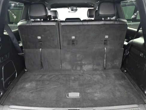 Used 2024 Jeep Wagoneer Series II w/ Flexible Seating Group RWD image 19