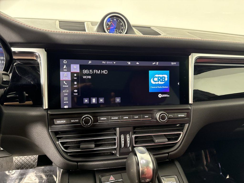 Certified 2021 Porsche Macan AWD/4WD image 28