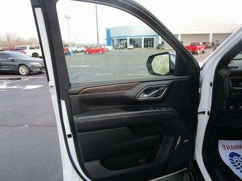 Certified 2023 Chevrolet Suburban Premier image 17