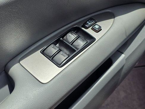 Used 2008 Toyota Avalon XL FWD image 27