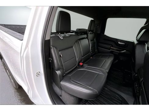 Used 2019 GMC Sierra 1500 SLT w/ X31 Off-Road Package image 25