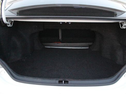 Used 2012 Toyota Camry XLE FWD image 17