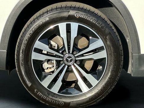 Used 2025 Mercedes-Benz GLA 250 image 34