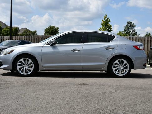 Used 2017 Acura ILX FWD image 5