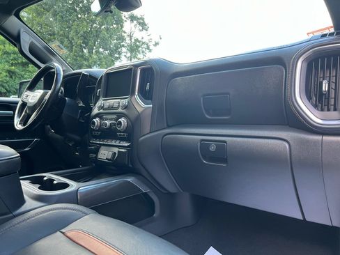 Used 2021 GMC Sierra 1500 AT4 w/ Technology Package AWD/4WD image 13