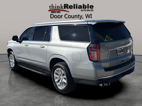 Used 2024 Chevrolet Suburban Premier image 4