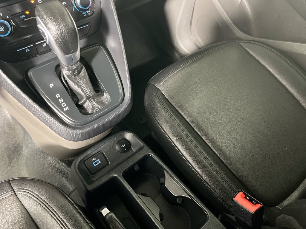 Used 2022 Ford Transit Connect XL FWD image 21