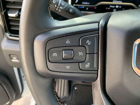 Used 2024 GMC Sierra 2500 AT4 w/ Technology Package image 22