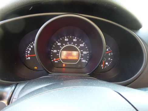 Used 2016 Kia Soul + w/ Designer's Package image 11