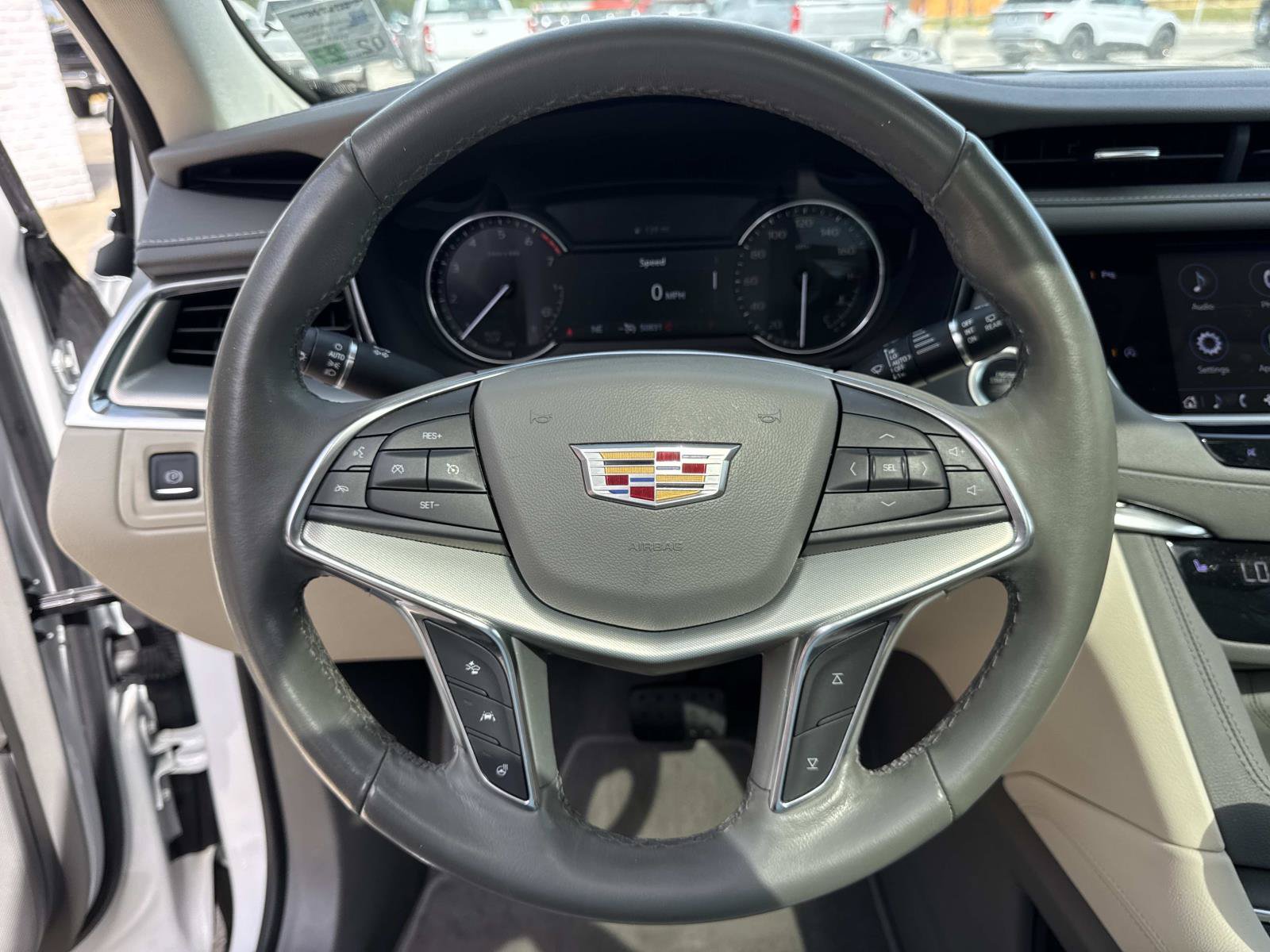 Used 2021 Cadillac XT5 Premium Luxury FWD image 22