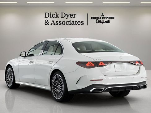 Used 2026 Mercedes-Benz E 350 Sedan image 17