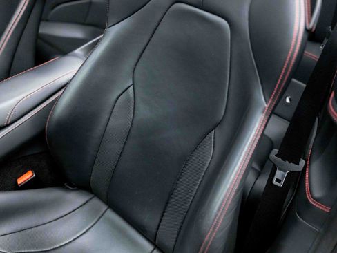 Used 2019 Ferrari Portofino RWD image 47