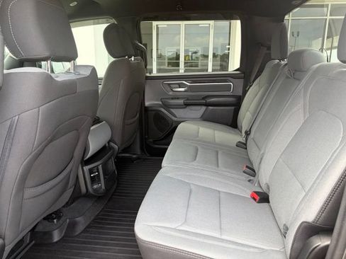 Used 2022 RAM 1500 Big Horn AWD/4WD image 11