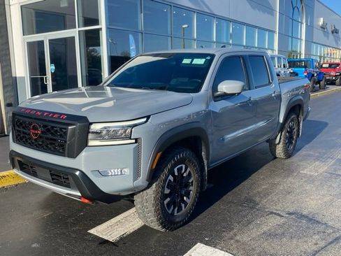 Used 2023 Nissan Frontier PRO-4X w/ Pro Convenience Package AWD/4WD image 4