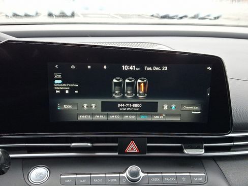 Certified 2023 Hyundai Elantra SEL w/ Convenience Package image 17